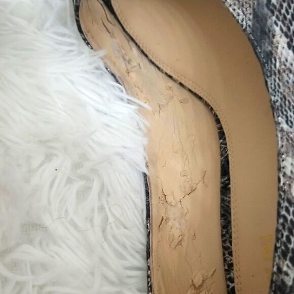 Enzo Angiolini Silver&Black Snakeskin Pumps size 9.5 - Picture 4 of 10